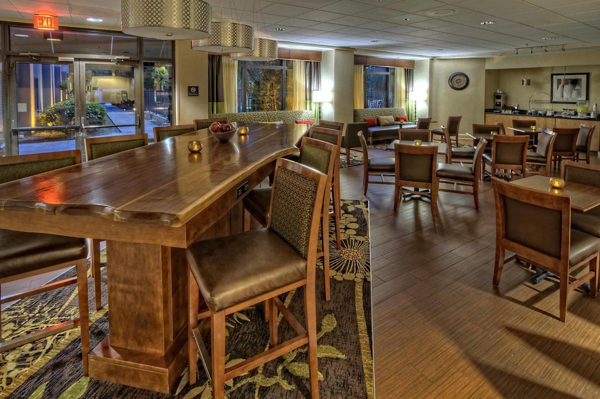 Hampton Inn Williamsburg Ngoại thất bức ảnh